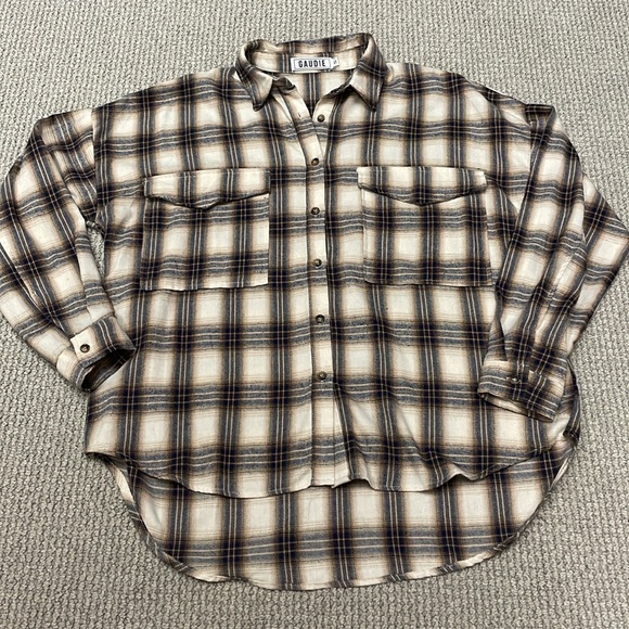 Women's Flannel Shirt, Size Small - Picture 7 of 10